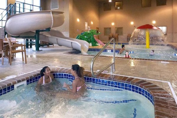 ClubHouse Hotel and Suites (Sioux Falls)